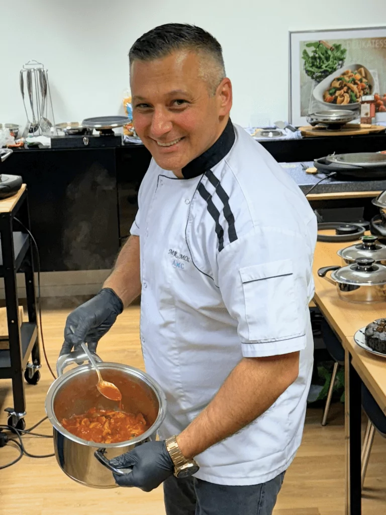 Mesut Deniz Mol